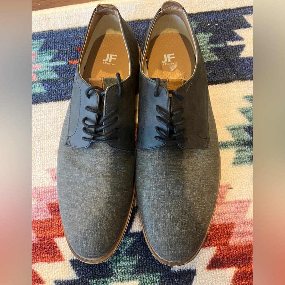 Men’s dress shoes